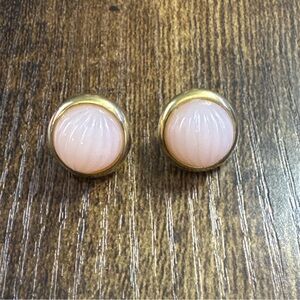 Vintage TRIFARI Gold Tone Faux Pink Pearl Stud Round Circle Earrings